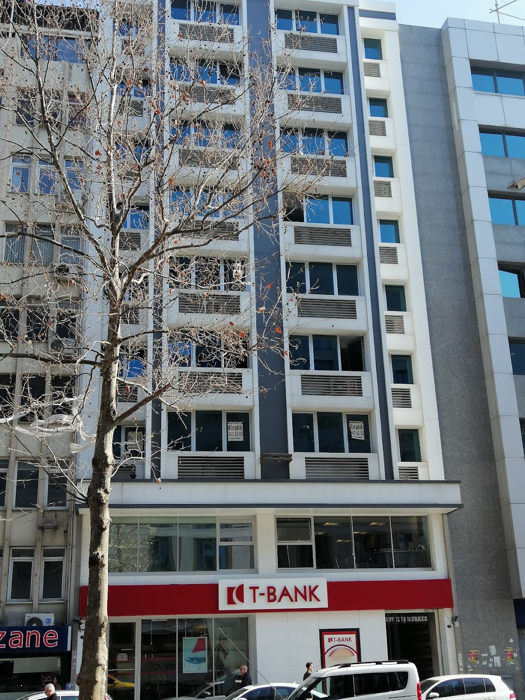 T-bank İzmir Şubesi