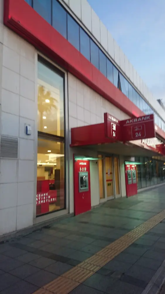 Akbank İzmir Şubesi — Bankalar, Konak · fotoğraf 3