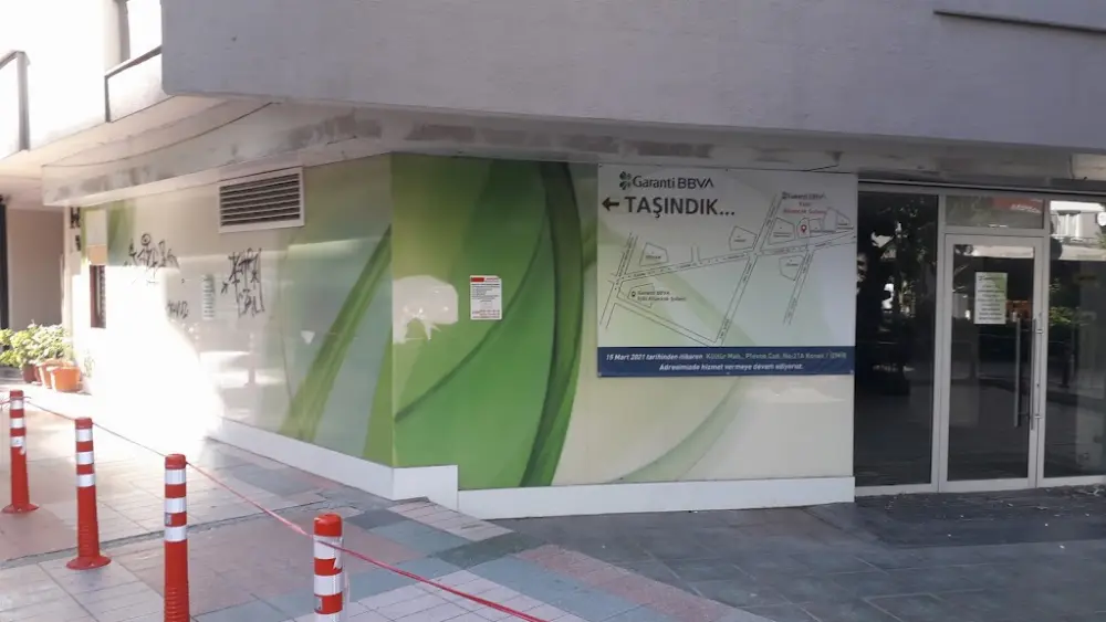Garanti BBVA Alsancak Şubesi — Bankalar, Konak · fotoğraf 2