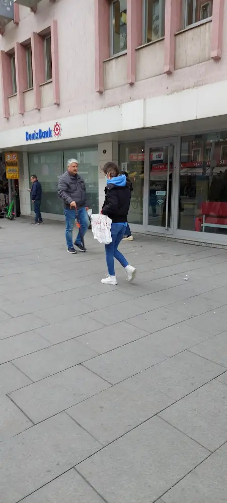 DenizBank Fevzipaşa Bulvarı Şubesi — Bankalar, Konak · fotoğraf 3