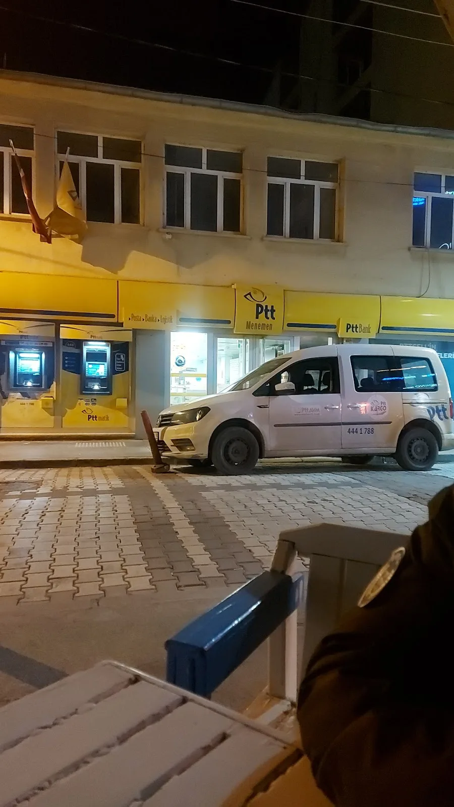 Ptt Menemen — Bankalar, Menemen · fotoğraf 1