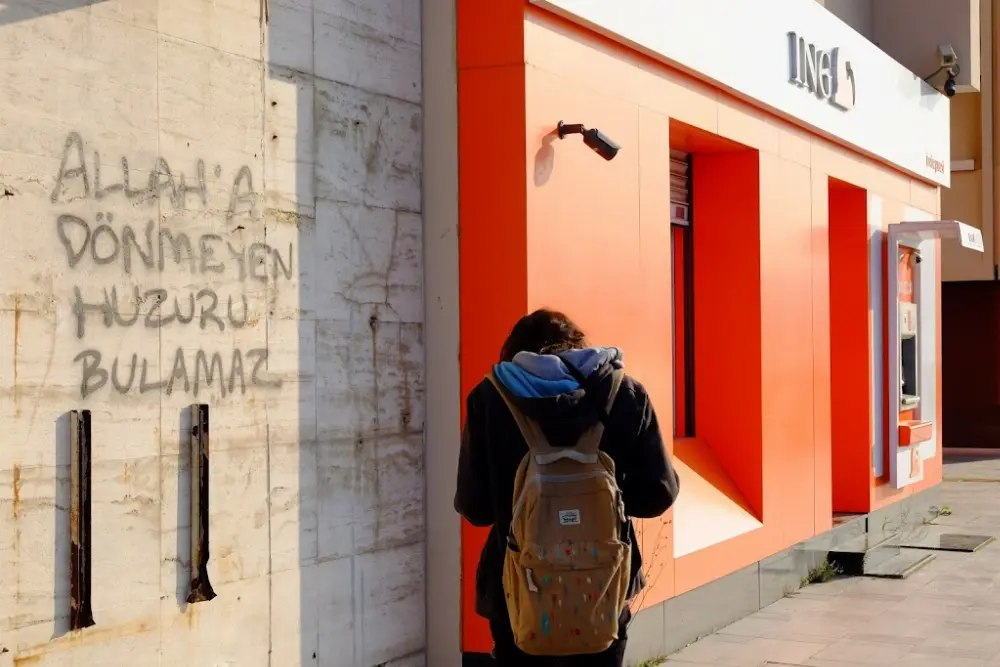 ING - İzmir Şubesi — Bankalar, Konak · fotoğraf 2