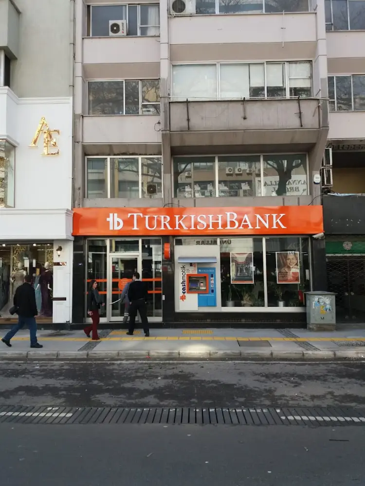 TurkishBank İzmir Şubesi — Bankalar, Konak · fotoğraf 4