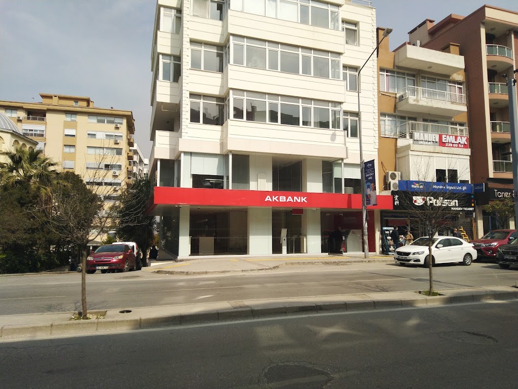 Akbank Narlıdere/İzmir Şubesi