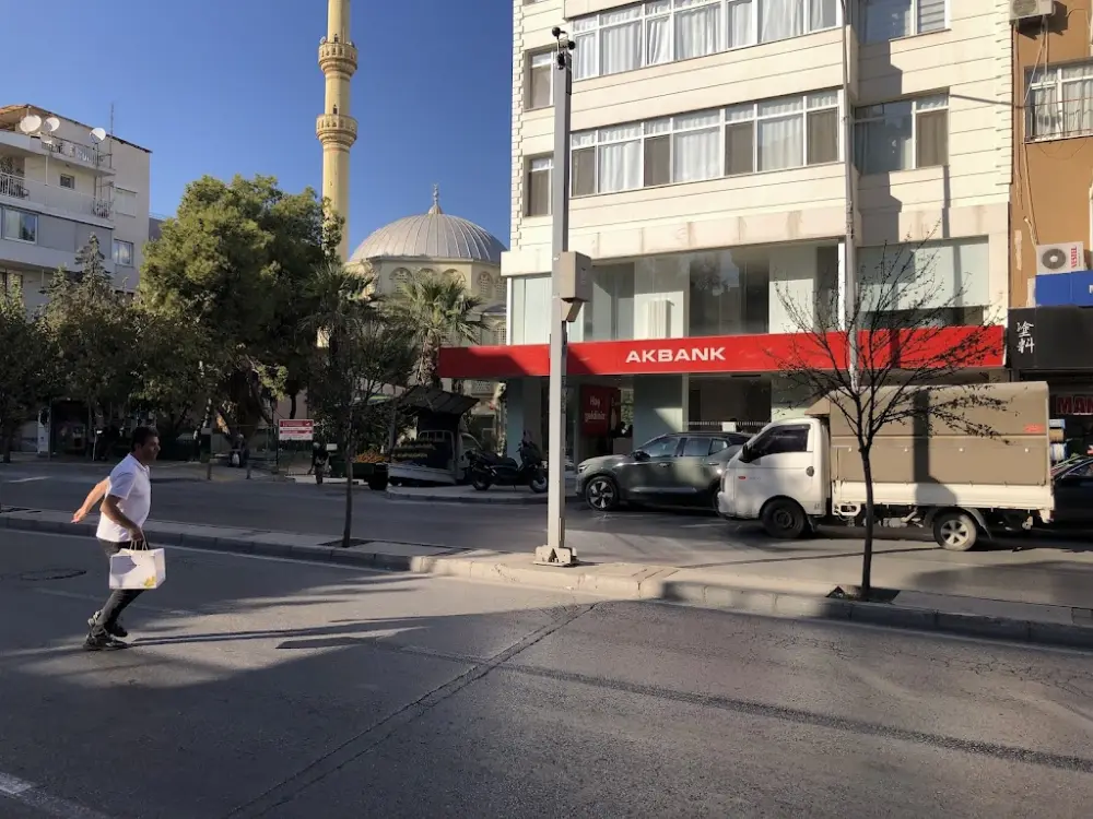 Akbank Narlıdere/İzmir Şubesi — Bankalar, Narlıdere · fotoğraf 2