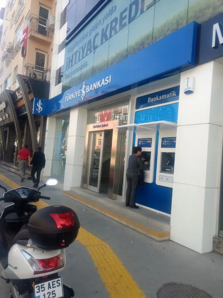Türkiye İş Bankası Narlıdere/İzmir Şubesi — Bankalar, Narlıdere · fotoğraf 2