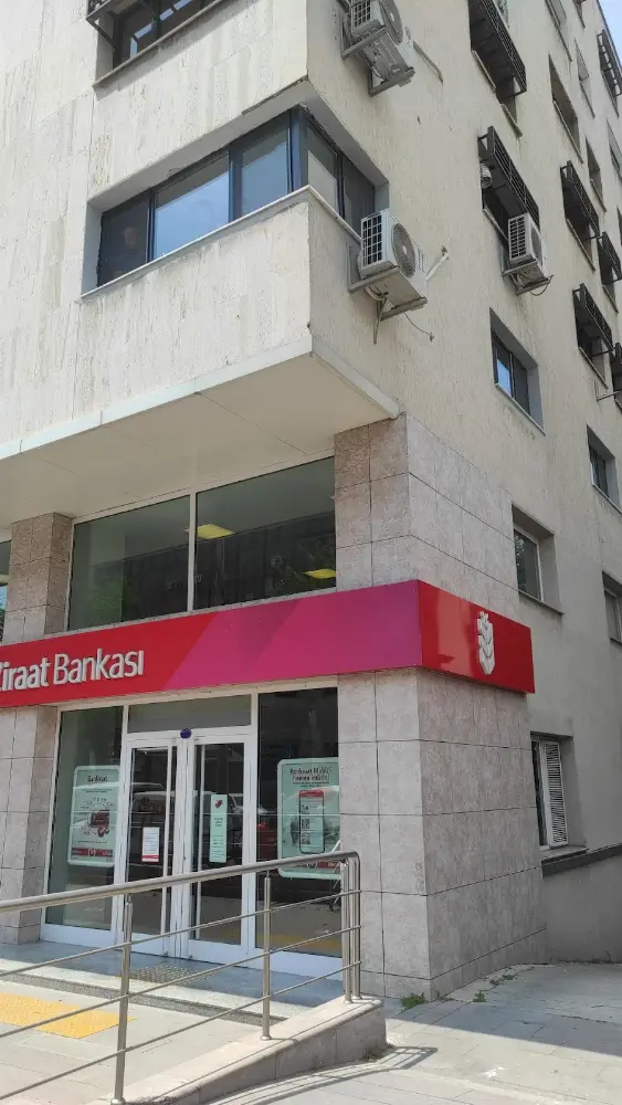 Ziraat Bankası Yeni Gıda Çarşısı/İzmir Şubesi — Bankalar, Konak · fotoğraf 3