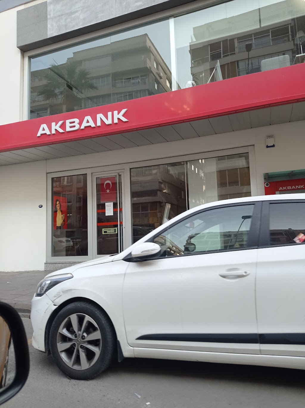 Akbank Gündoğdu Şubesi