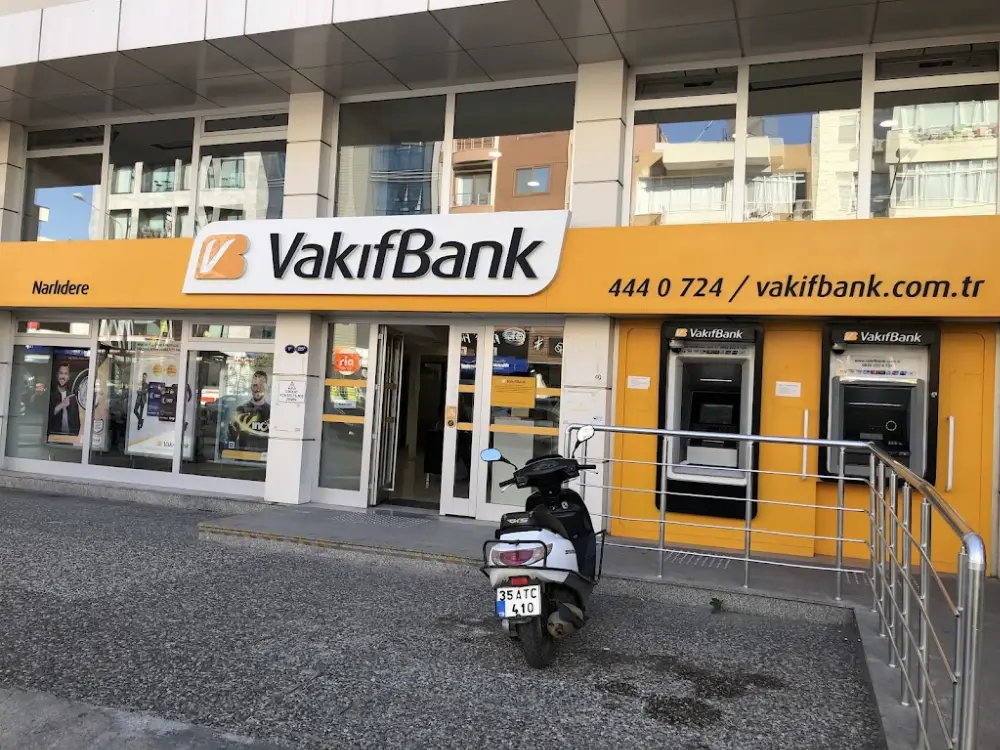 VakıfBank Narlıdere Şubesi — Bankalar, Narlıdere · fotoğraf 3