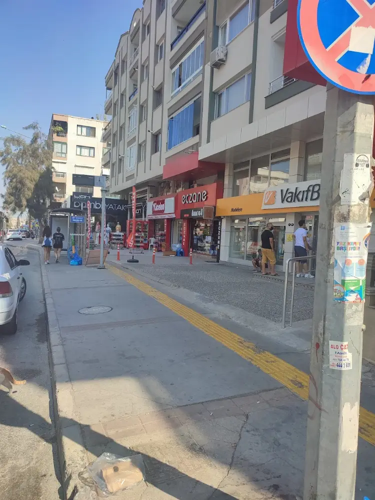 VakıfBank Narlıdere Şubesi — Bankalar, Narlıdere · fotoğraf 4