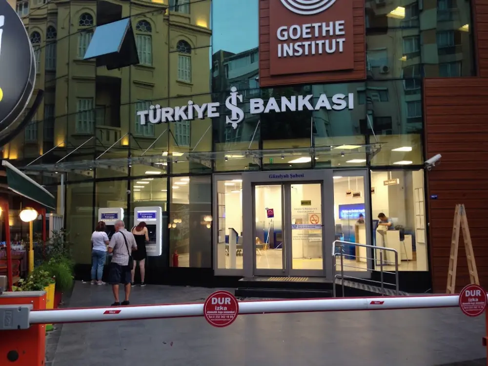 Türkiye İş Bankası Güzelyalı/İzmir Şubesi — Bankalar, Konak · fotoğraf 4