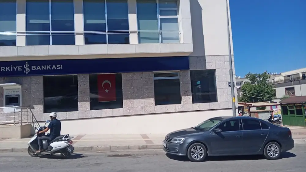 Türkiye İş Bankası Tire/İzmir Şubesi — Bankalar, Tire · fotoğraf 2