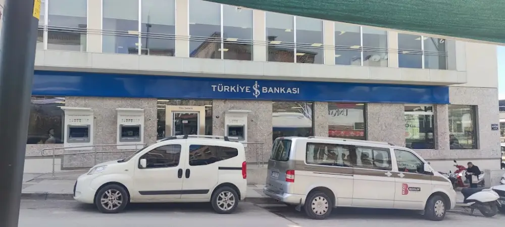 Türkiye İş Bankası Tire/İzmir Şubesi — Bankalar, Tire · fotoğraf 4
