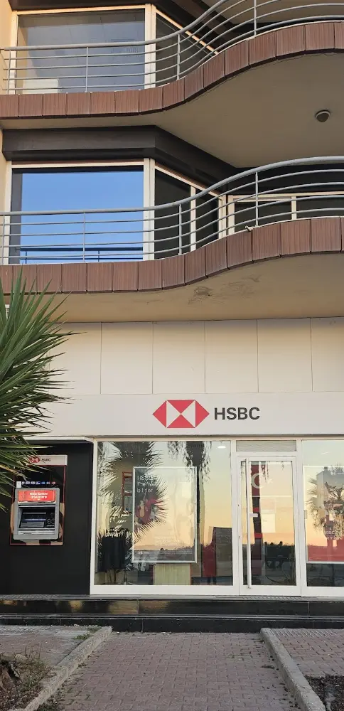 Hsbc Bank A.ş. - Kuşadası Şubesi — Bankalar, Kuşadası · fotoğraf 3