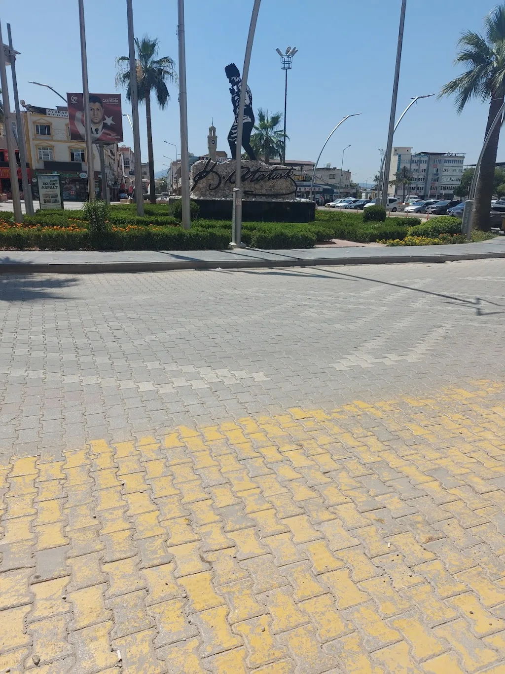 Ziraat Bankası Torbalı/İzmir Şubesi — Bankalar, Torbalı · fotoğraf 1