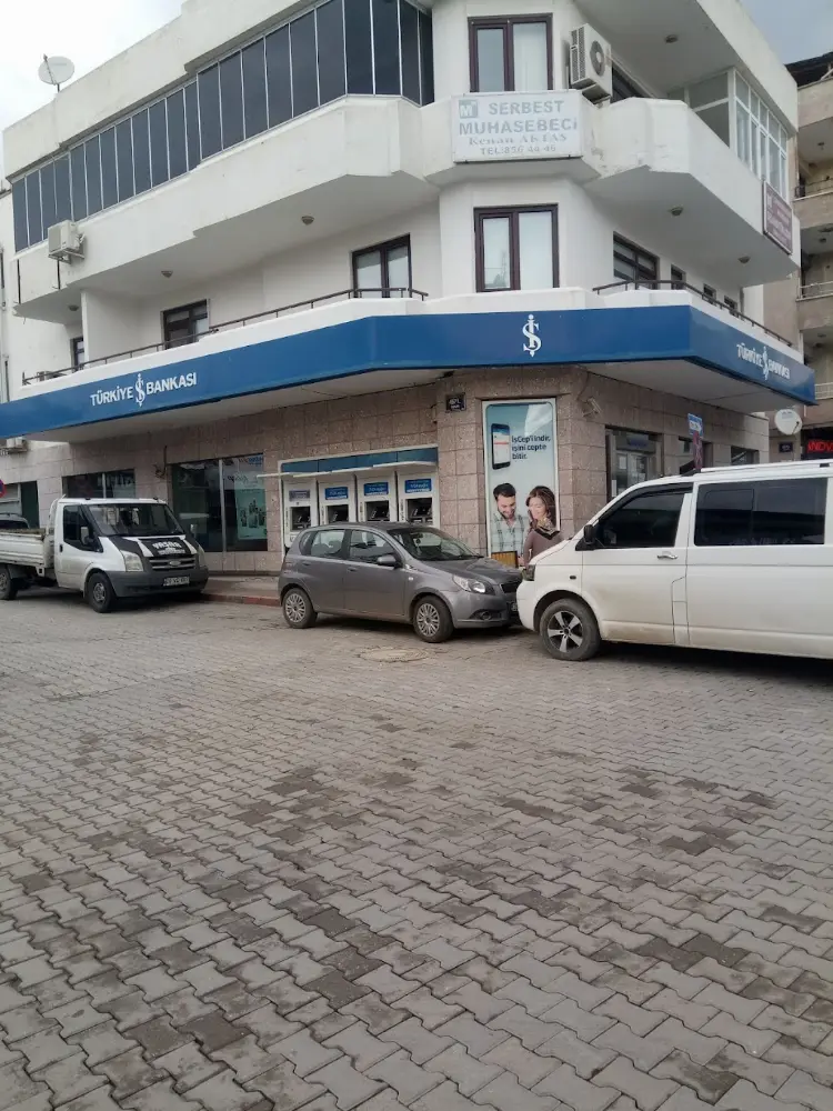 Türkiye İş Bankası Torbalı/İzmir Şubesi — Bankalar, Torbalı · fotoğraf 2