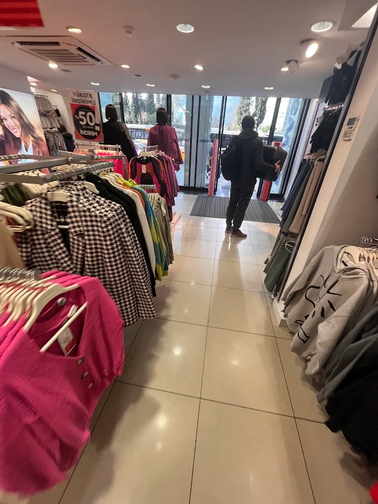 LC Waikiki - Mecidiyeköy