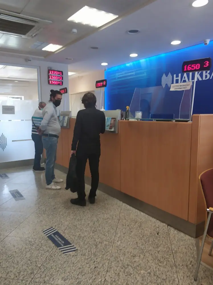 Halkbank Torbalı Şubesi — Bankalar, Torbalı · fotoğraf 4