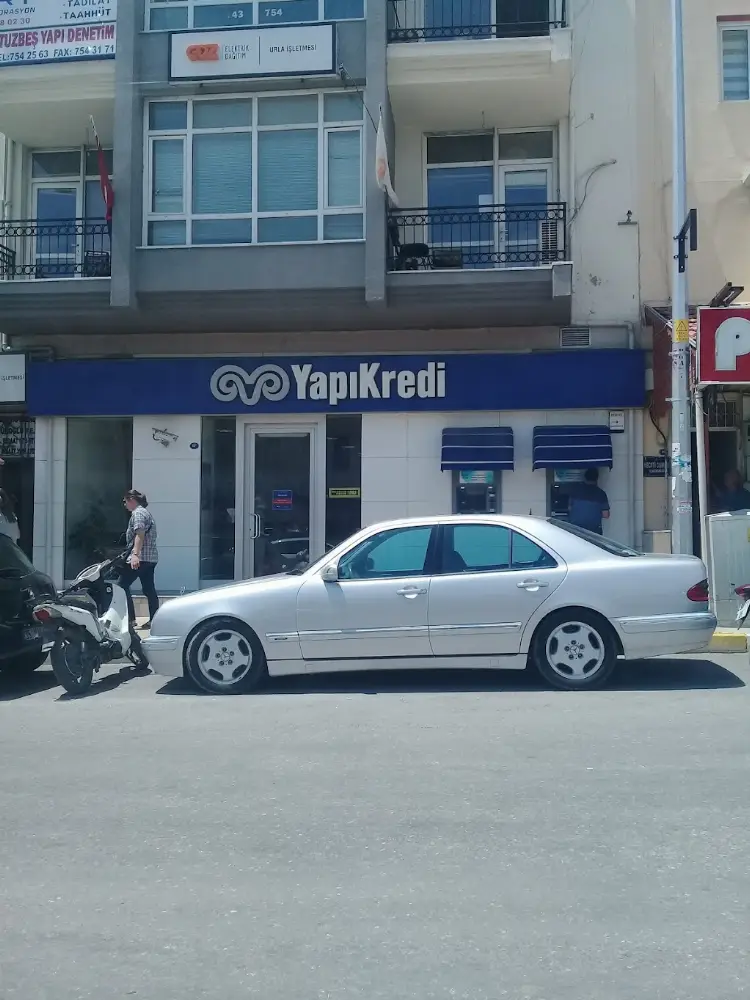 Yapı Kredi - Urla Şubesi — Bankalar, Urla · fotoğraf 3