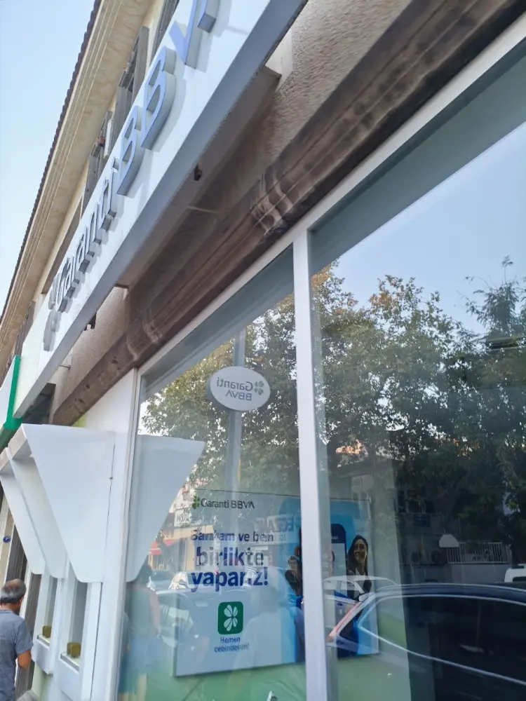 Garanti BBVA Urla Şubesi — Bankalar, Urla · fotoğraf 4