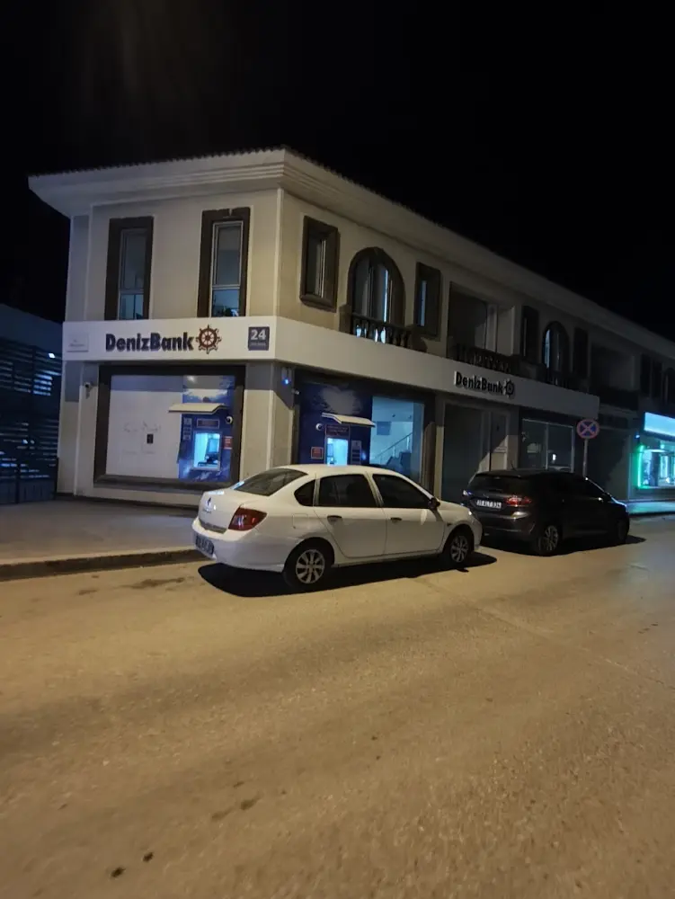 DenizBank Urla Şubesi — Bankalar, Urla · fotoğraf 3