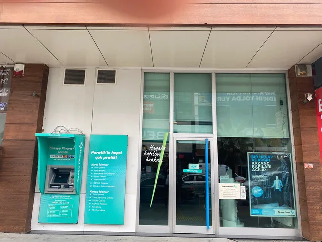 Türkiye Finans Arnavutköy Şubesi — Bankalar, Arnavutköy · fotoğraf 1