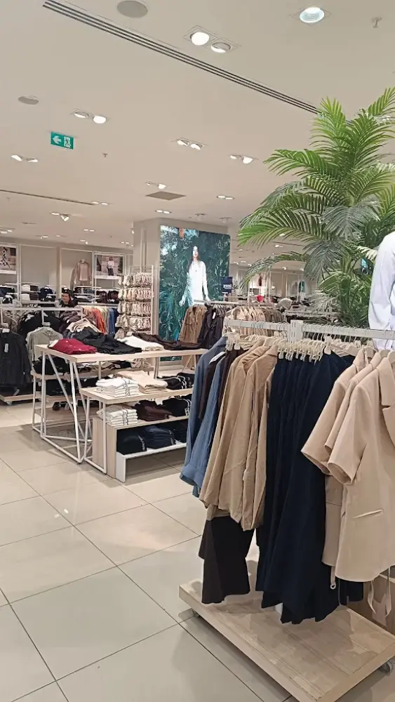 LC Waikiki Özdilek Park AVM Şişli — Erkek Giyim, Şişli · fotoğraf 3