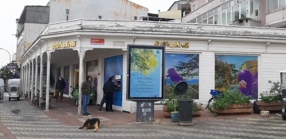 Yapı Kredi - Büyükada Şubesi — Bankalar, Adalar · fotoğraf 4