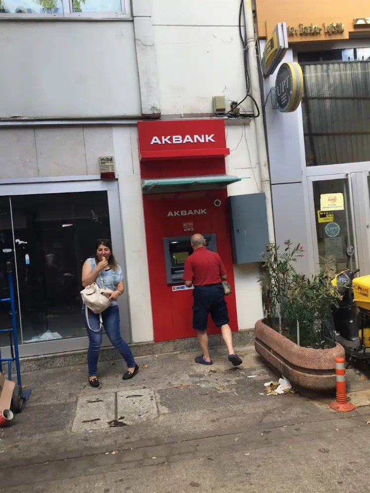 Akbank-büyükada Şubesi — Bankalar, Adalar · fotoğraf 2