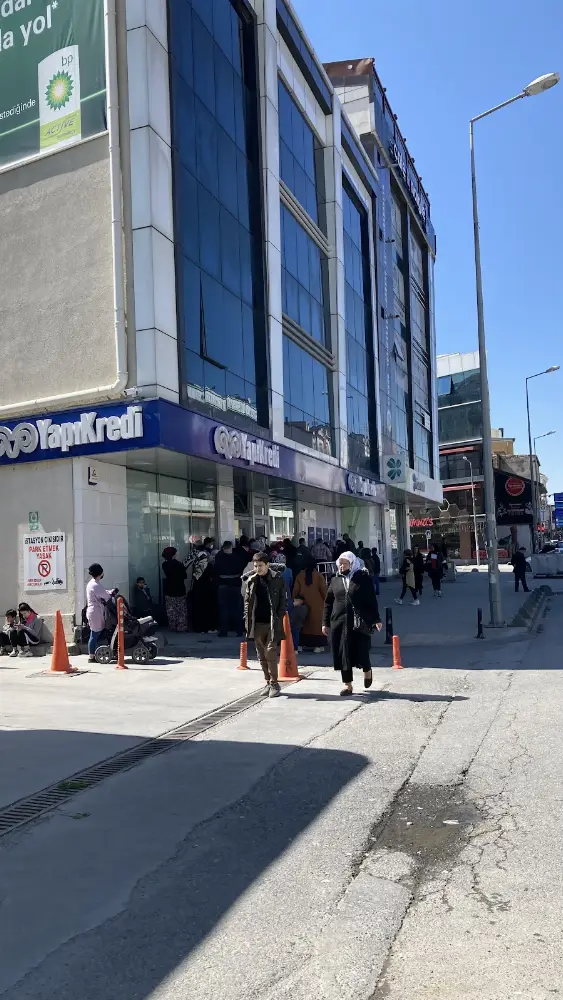 Yapı Kredi Bankası ATM — Bankalar, Arnavutköy · fotoğraf 3