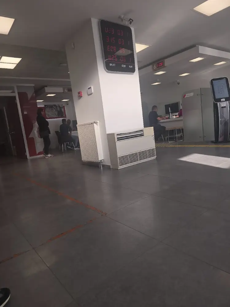 Ziraat Bankası Avcılar E5 Şubesi — Bankalar, Avcılar · fotoğraf 4
