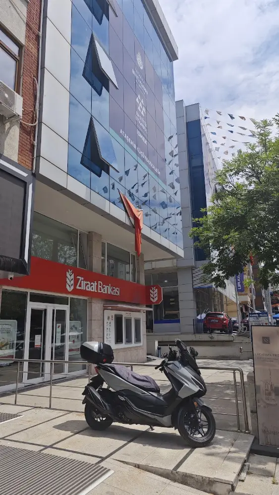 Ziraat Bankası Küçükbakkalköy/İstanbul Şubesi — Bankalar, Ataşehir · fotoğraf 2