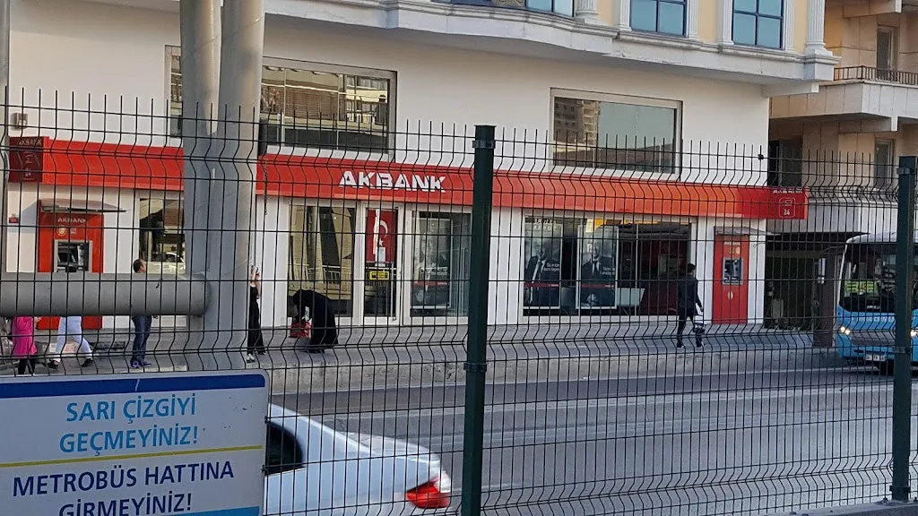 Akbank Avcılar E5 Şubesi — Bankalar, Avcılar · fotoğraf 1