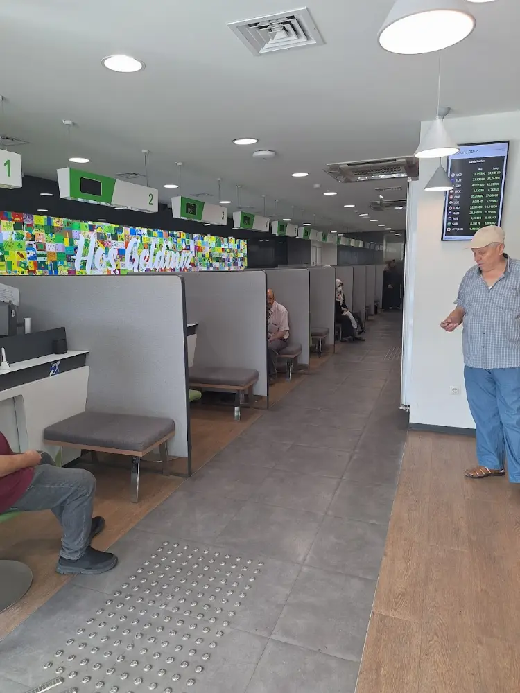 Garanti BBVA Parseller Avcılar Şubesi — Bankalar, Avcılar · fotoğraf 3
