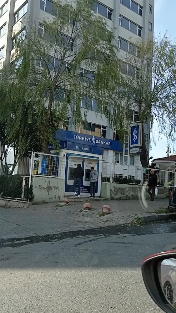 Türkiye İş Bankası İçerenköy/İstanbul Şubesi — Bankalar, Ataşehir · fotoğraf 2