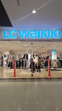 LC WAIKIKI Özdilek Park AVM Şişli — Erkek Giyim, Şişli · fotoğraf 1