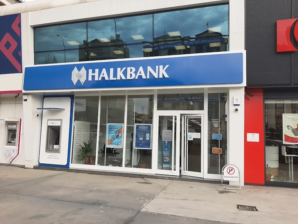 Halkbank Avcılar E-5 Şubesi — Bankalar, Avcılar · fotoğraf 1