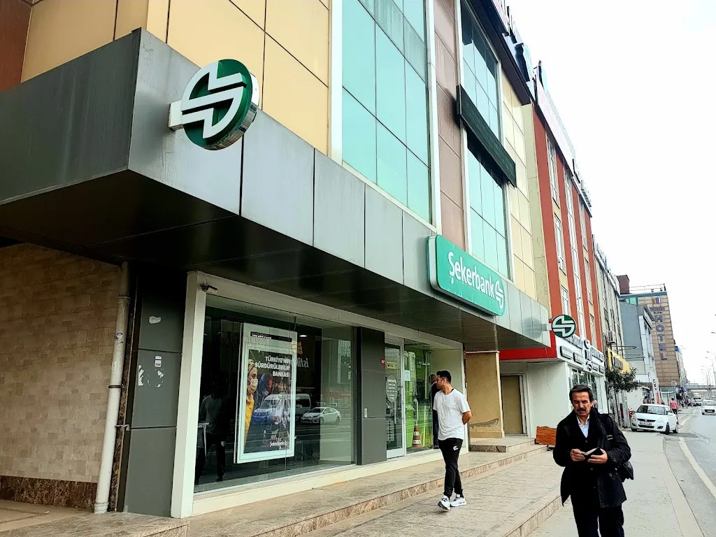 Şekerbank - Avcılar Şubesi — Bankalar, Avcılar · fotoğraf 1