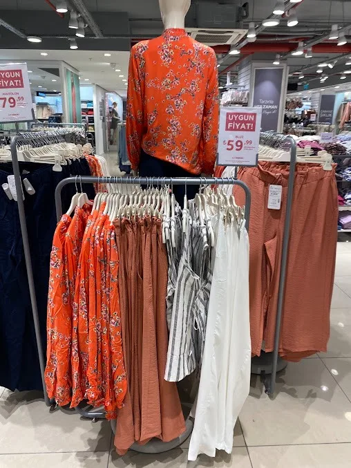 LC WAIKIKI Vadistanbul AVM Sarıyer