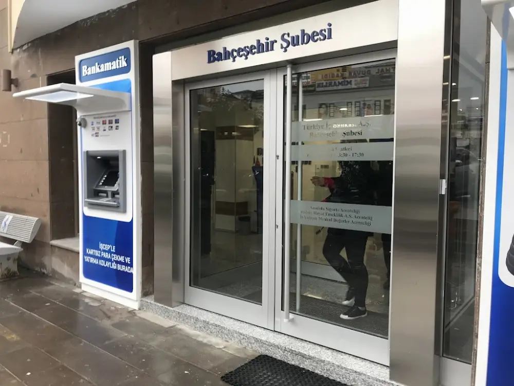 Türkiye İş Bankası Bahçeşehir/İstanbul Şubesi — Bankalar, Başakşehir · fotoğraf 3