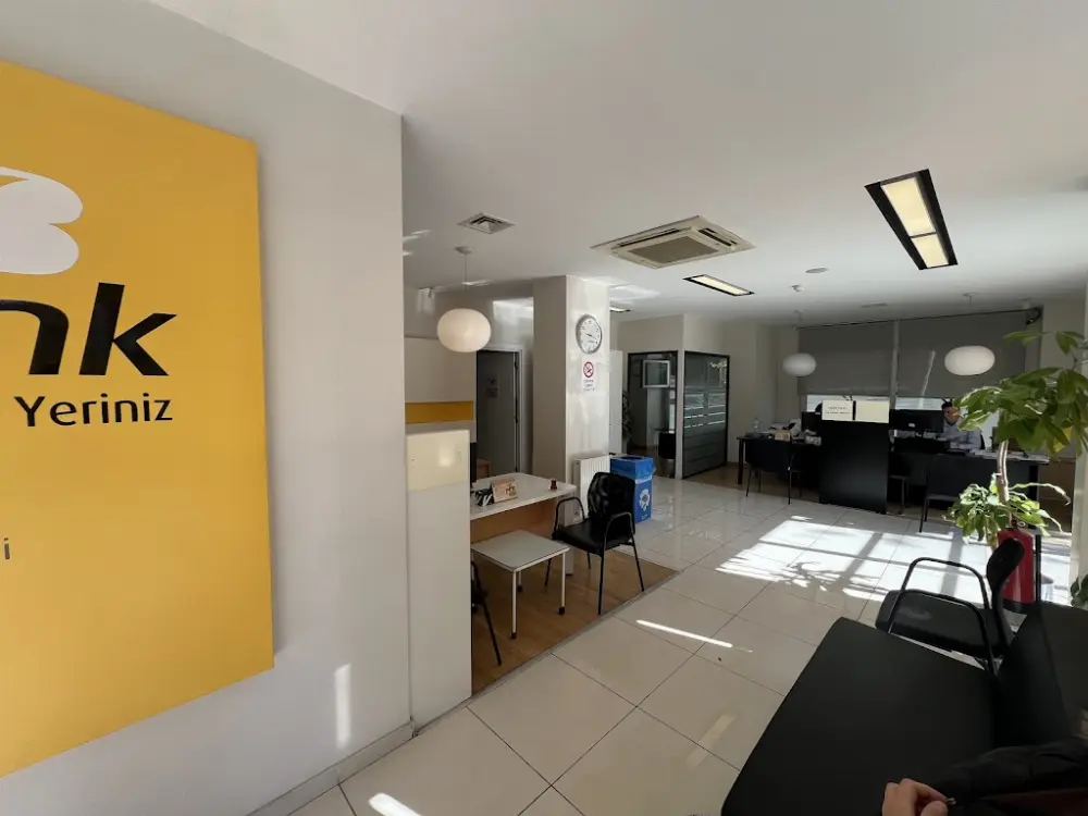 VakıfBank İçerenköy Şubesi — Bankalar, Ataşehir · fotoğraf 3