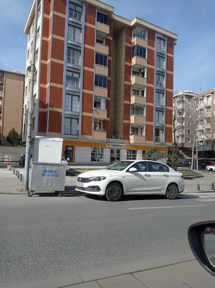 VakıfBank İçerenköy Şubesi — Bankalar, Ataşehir · fotoğraf 4