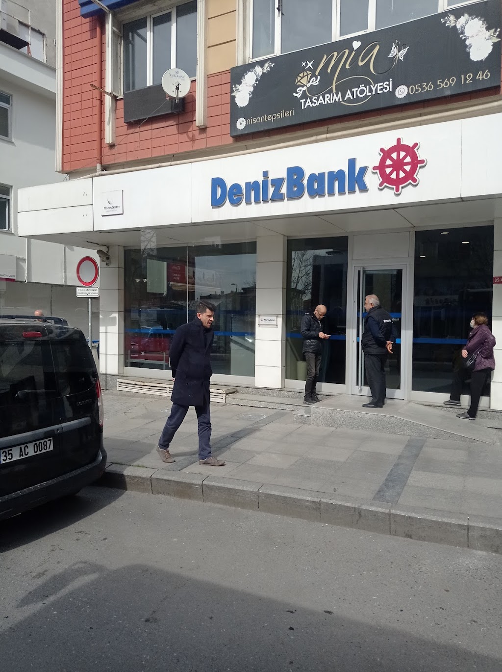 DenizBank Küçükbakkalköy Şubesi