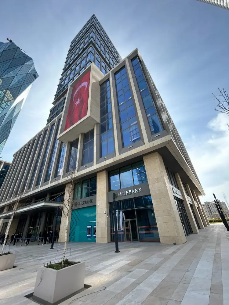 Halkbank Merkez İstanbul Şubesi — Bankalar, Ümraniye · fotoğraf 3