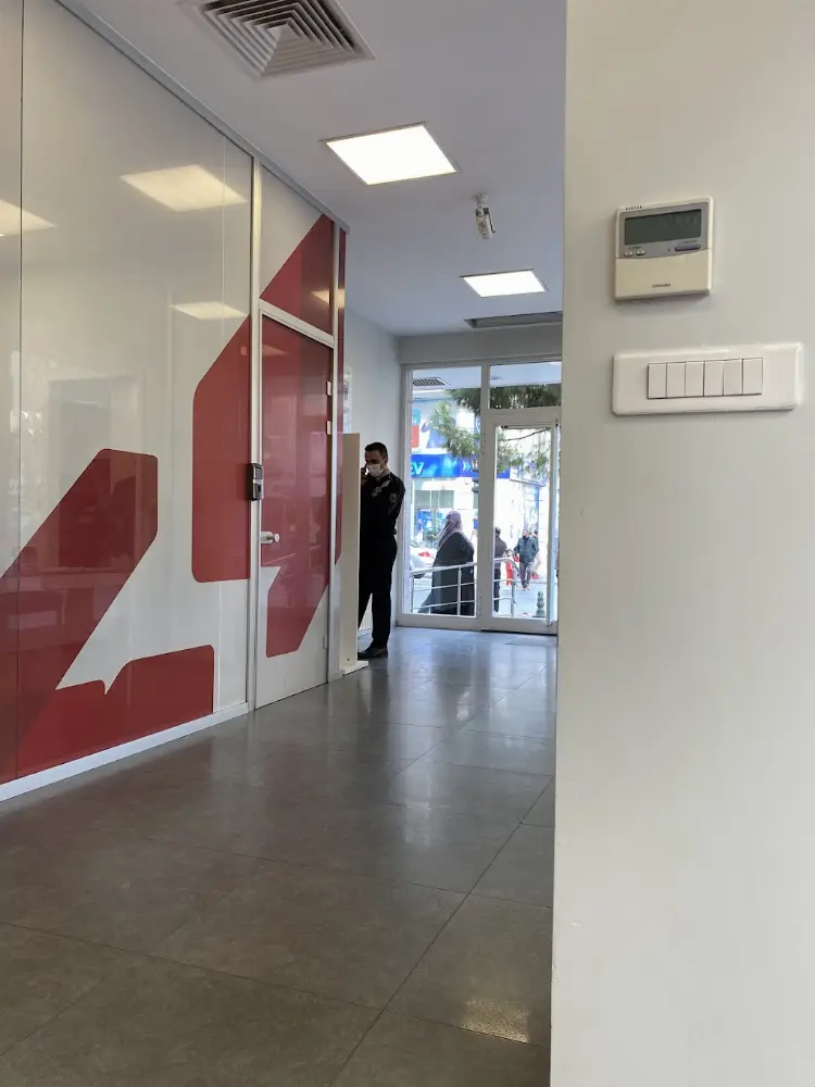 Ziraat Bankası Bağcılar Caddesi/İstanbul Şubesi — Bankalar, Bağcılar · fotoğraf 4