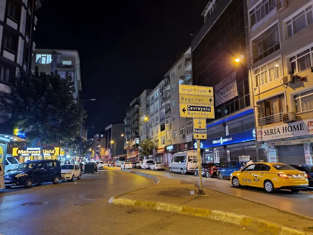 Türkiye İş Bankası Bağcılar/İstanbul Şubesi — Bankalar, Bağcılar · fotoğraf 2