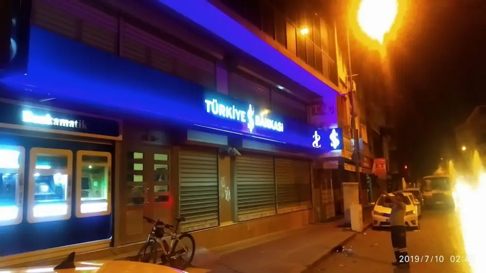 Türkiye İş Bankası Bağcılar/İstanbul Şubesi — Bankalar, Bağcılar · fotoğraf 4