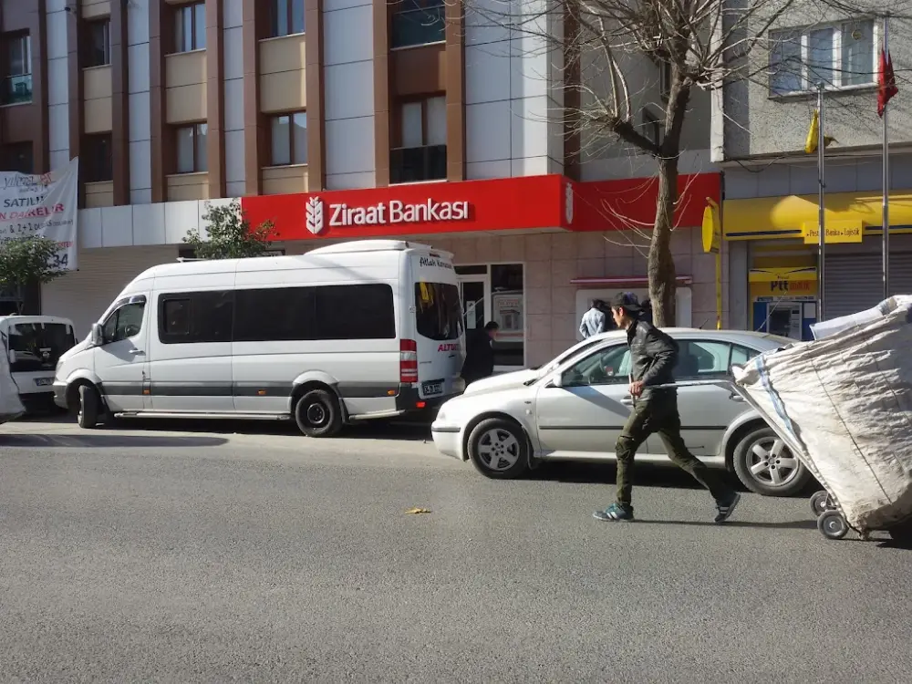 Ziraat Bankası Osmangazi Caddesi-Bağcılar/İstanbul Şubesi — Bankalar, Bağcılar · fotoğraf 4