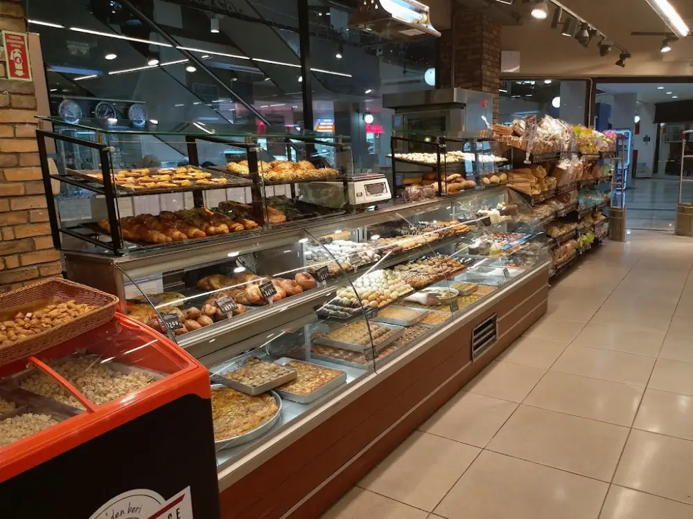 Mozaik Çarşı AVM — Bankalar, Ataşehir · fotoğraf 4