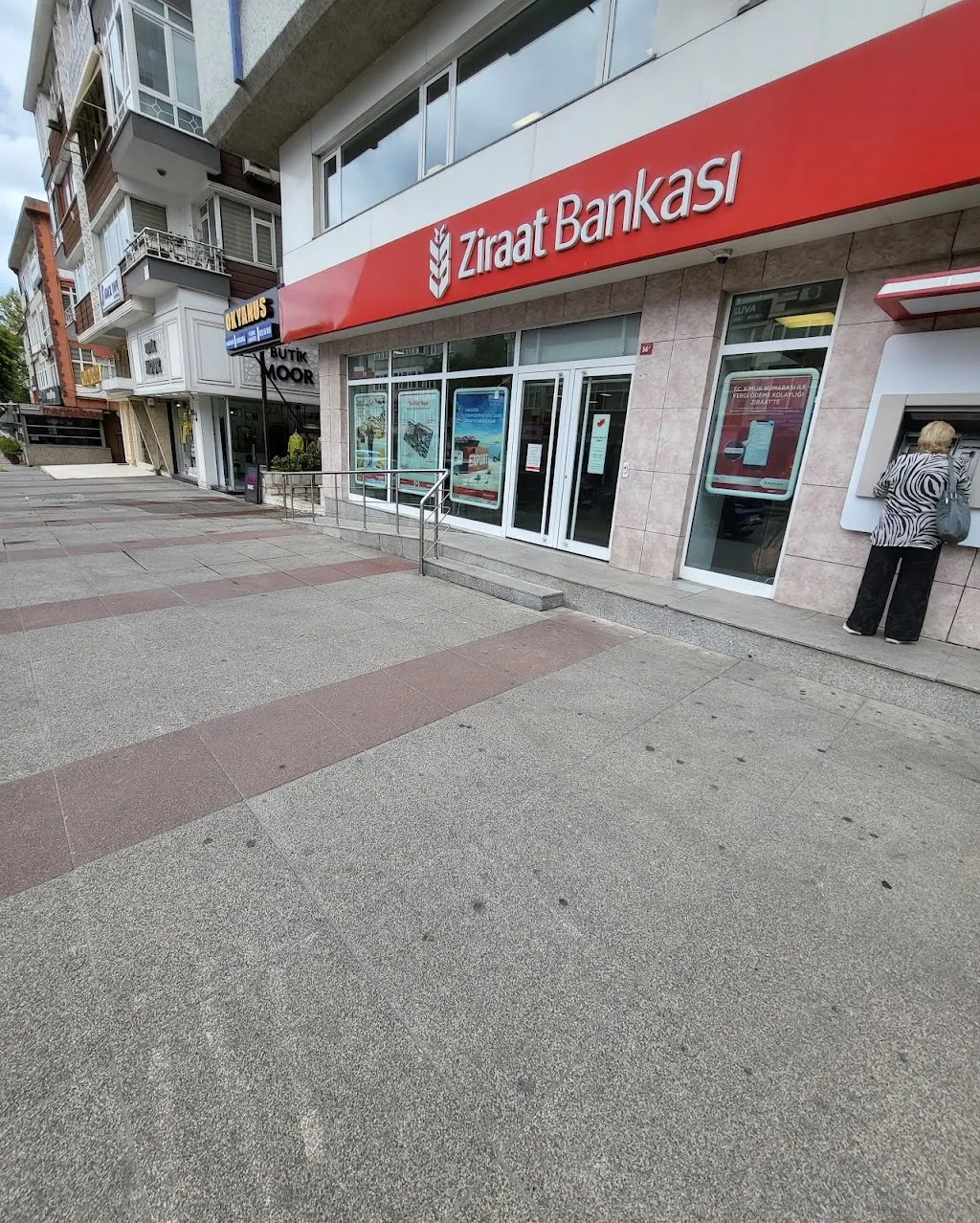 Ziraat Bankası Bahçelievler/İstanbul Şubesi — Bankalar, Bahçelievler · fotoğraf 1